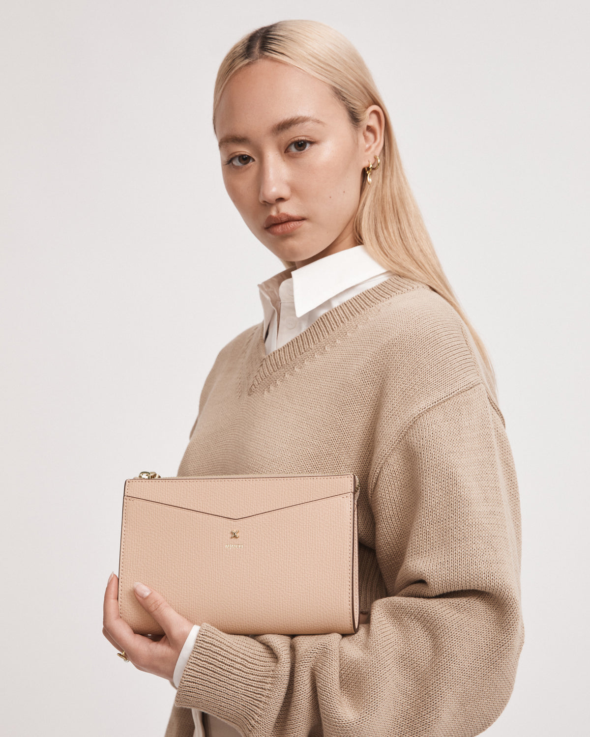 D-Vine Medium Pouch - Almond